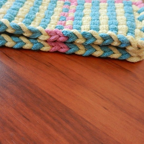 Set of 2 Handmade Artisan Cotton Woven Loomed Easter Potholders Hot Pads Trivets - Picture 5 of 8